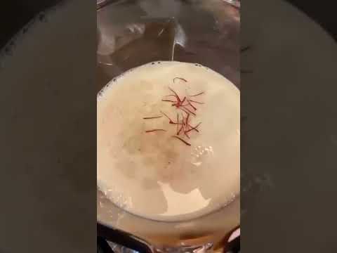 Drinking saffron milk helps to improve your mood