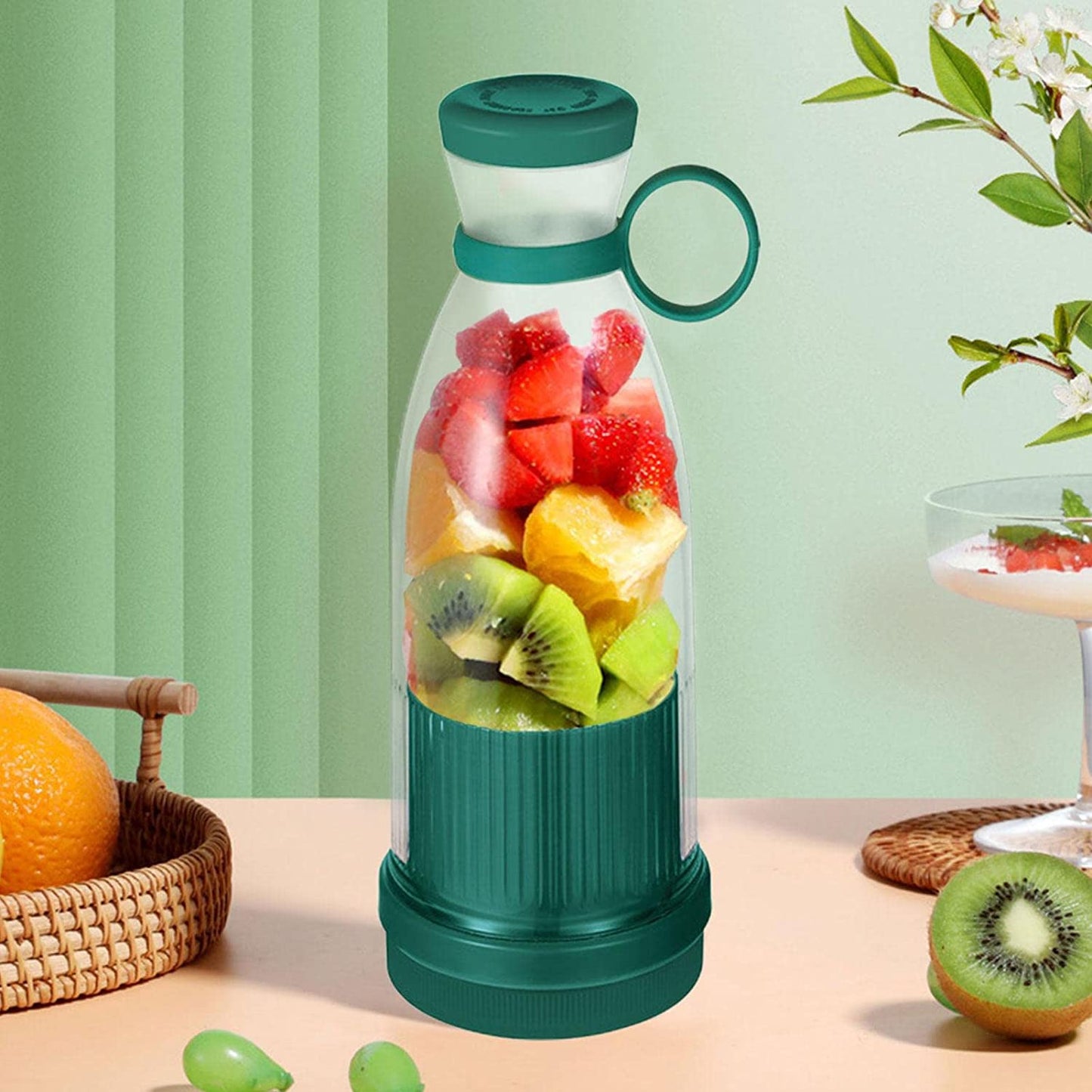 Portable Blender Cup,Electric USB Juicer Blender,Mini Blender Portable Blender For Shakes and Smoothies, juice