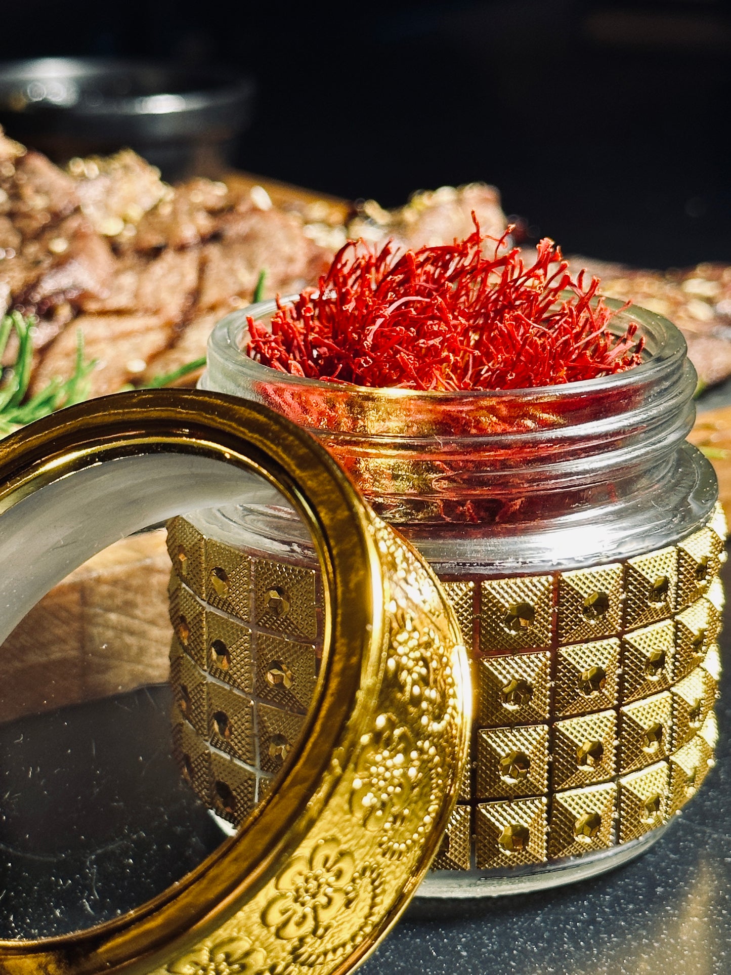 Saffron Luxurious Golden Container 10ml