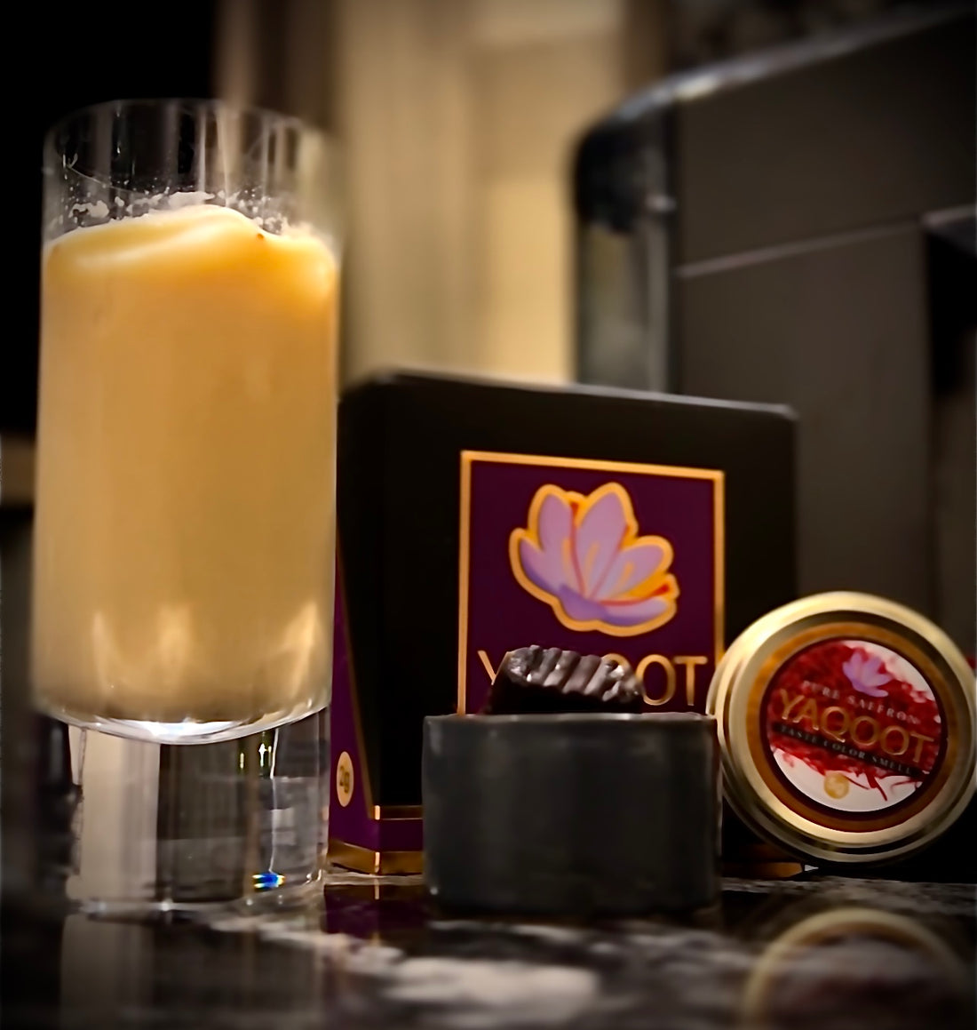 Yaqoot saffron iced latte